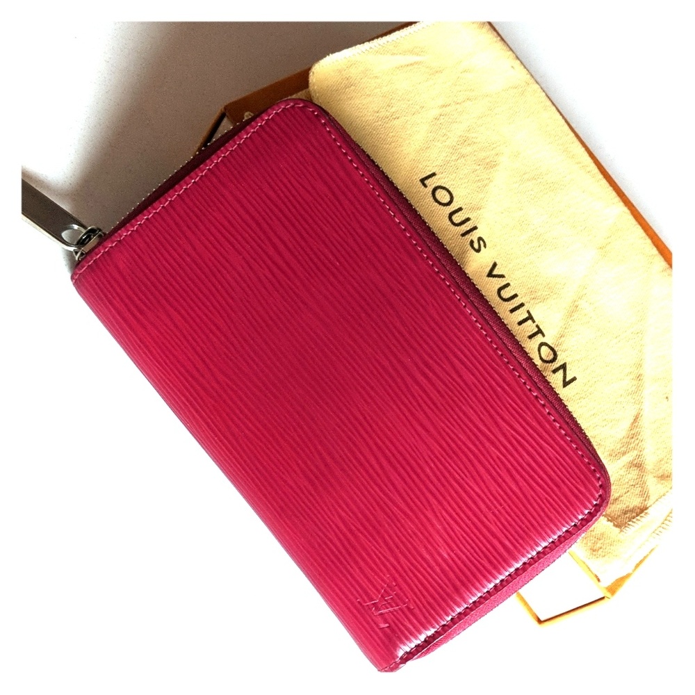 Louis Vuitton Epi Zippy (previous edition)